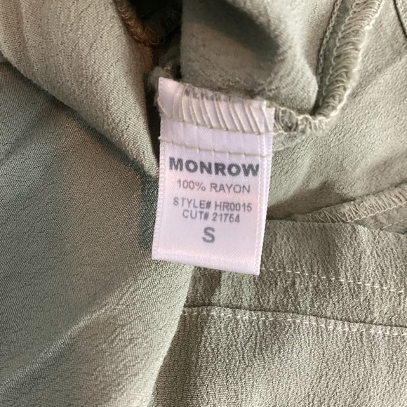 Monrow Crepe Zip Romper Green Utility Pocket 3/4 Sleeve Size Small - Picture 7 of 7